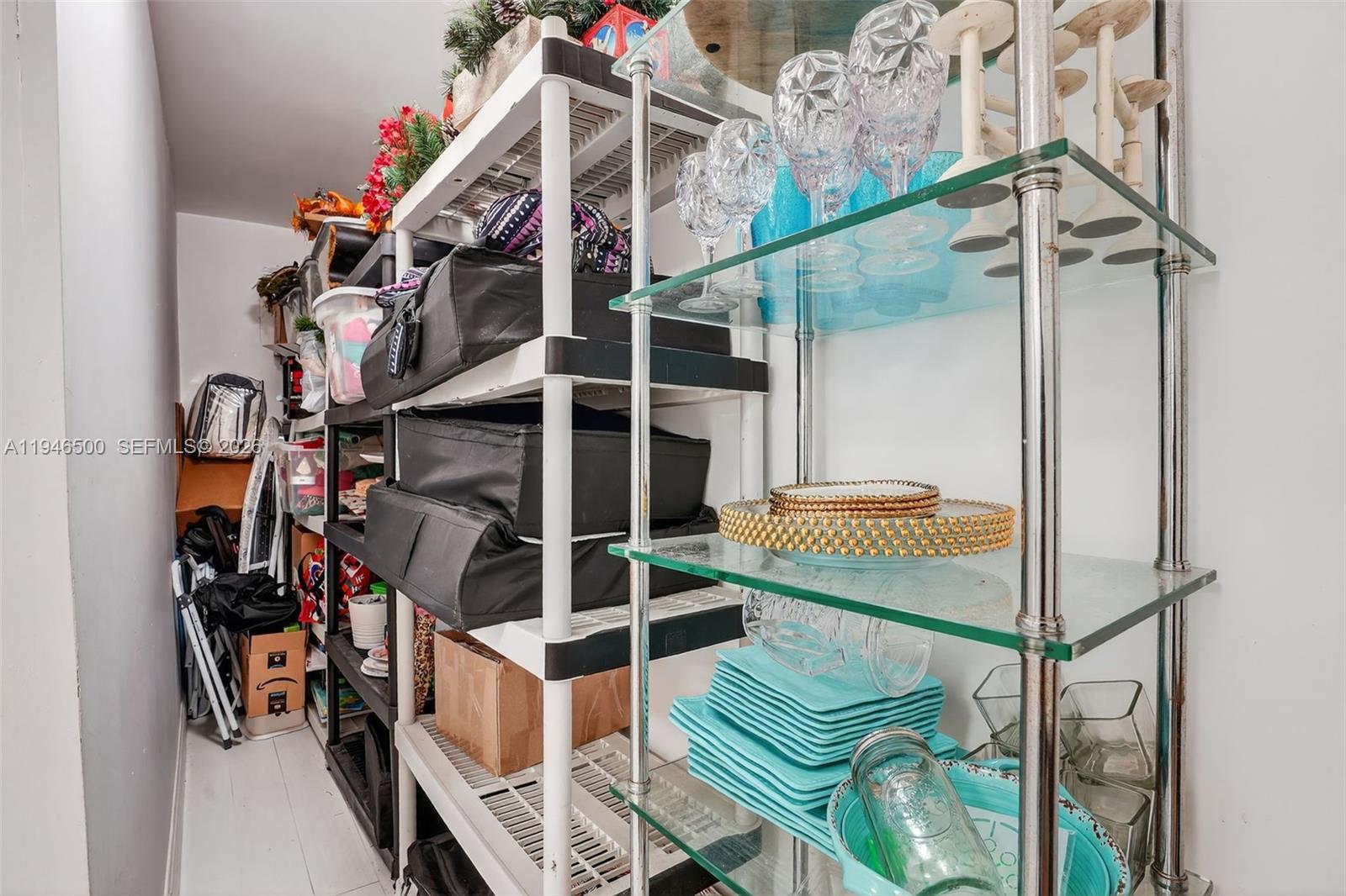 HOLLYWOOD HILLS AMEN PLAT - Residential