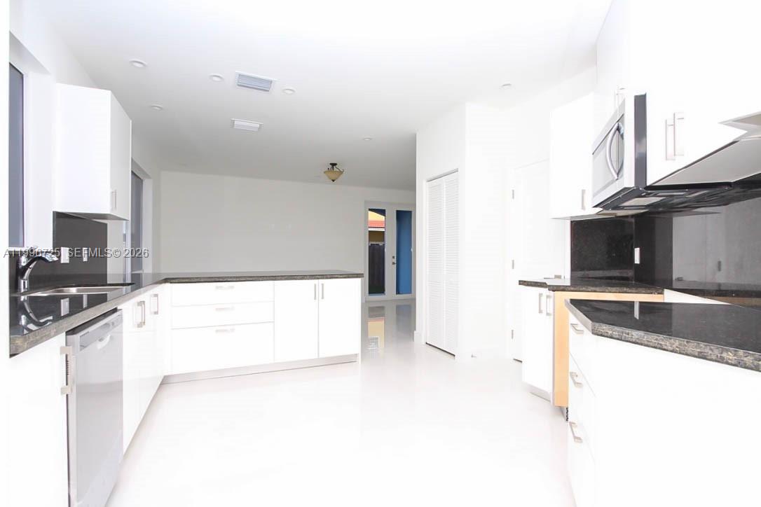 SAYMER SUBDIVISON - Residential Lease