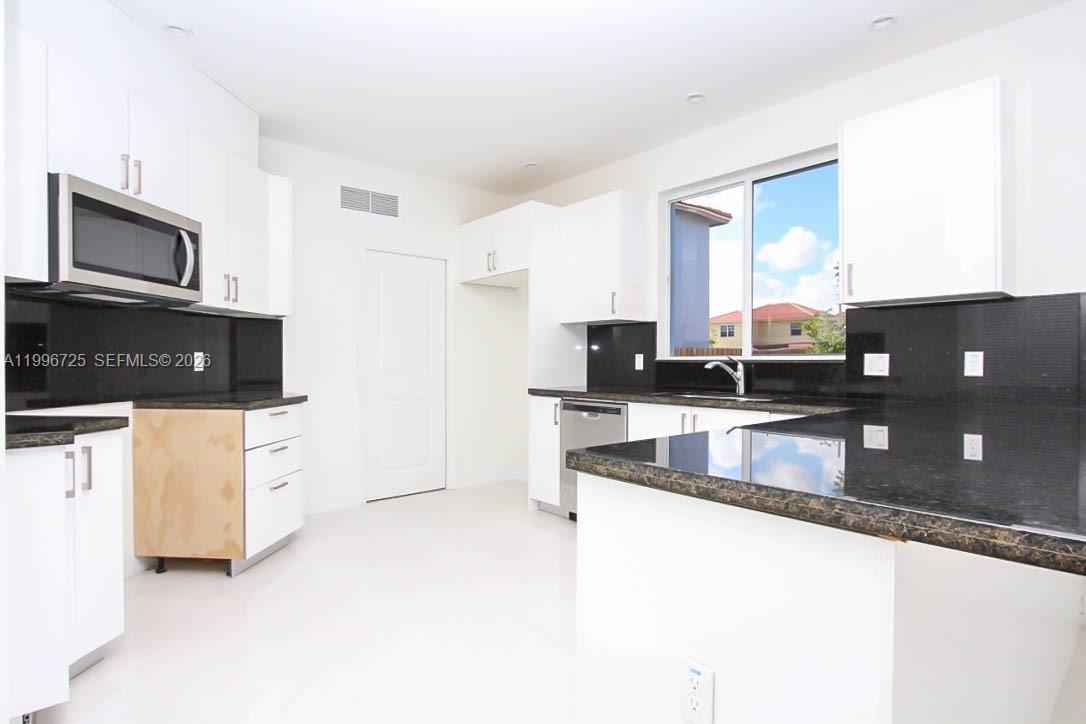 SAYMER SUBDIVISON - Residential Lease