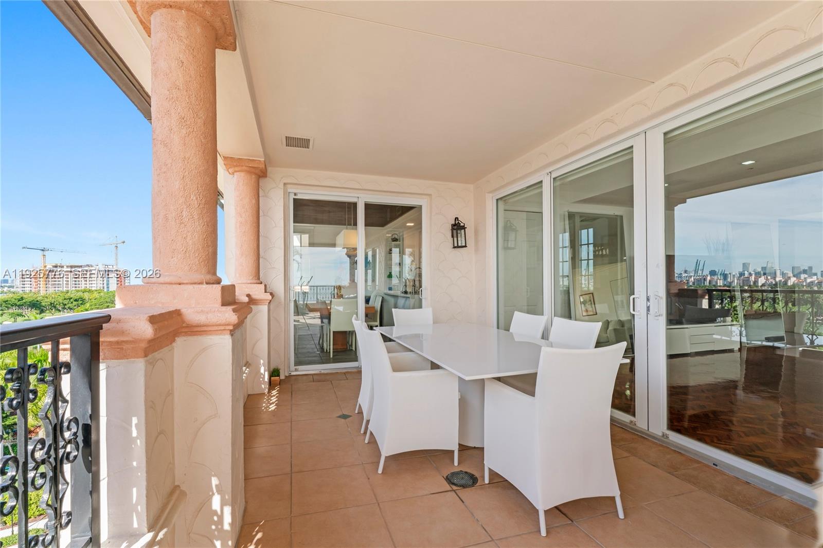 OCEANSIDE FISHER ISL COND - Residential