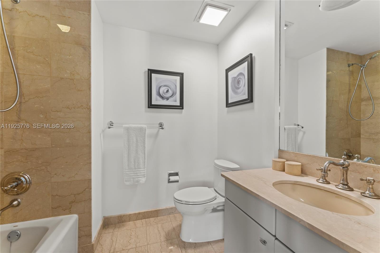 OCEANSIDE FISHER ISL COND - Residential