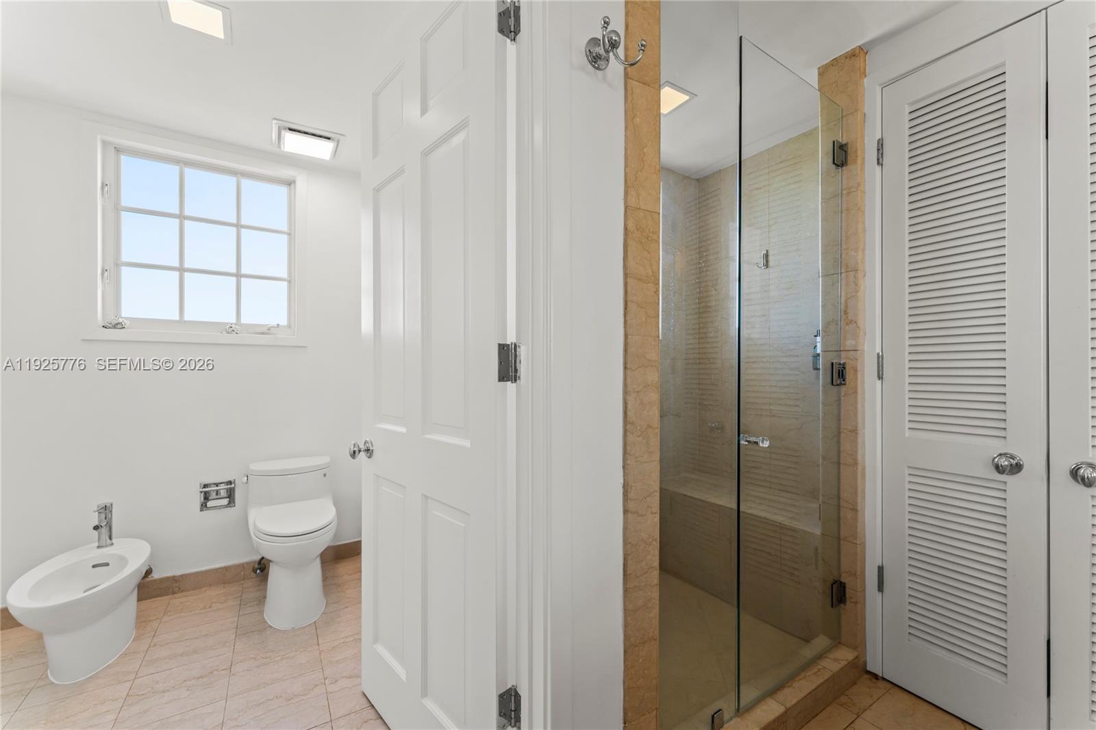 OCEANSIDE FISHER ISL COND - Residential