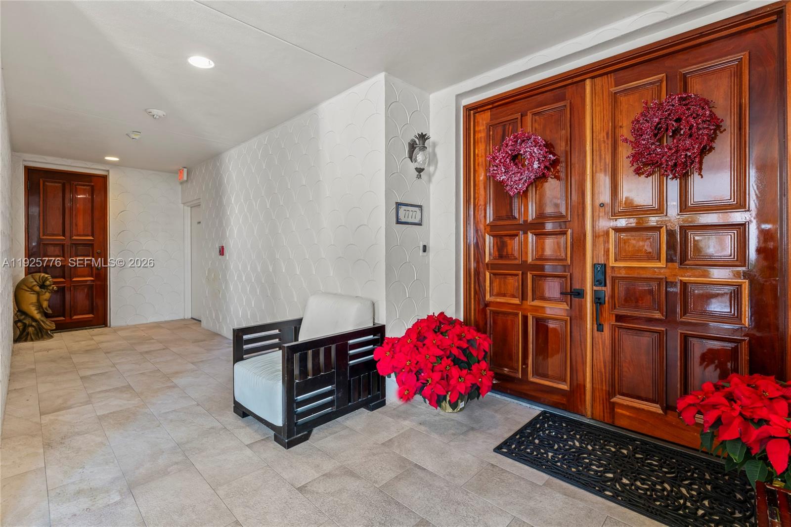 OCEANSIDE FISHER ISL COND - Residential