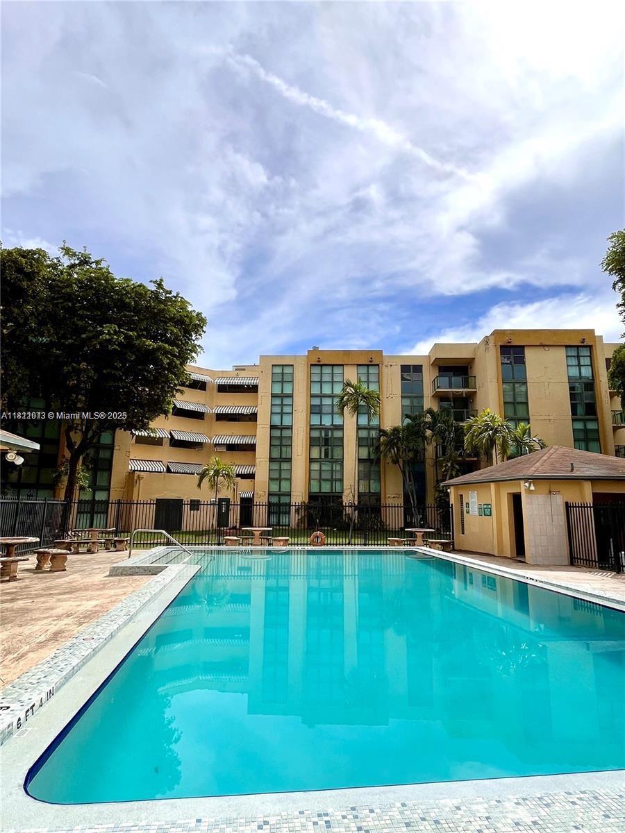 INTERNATIONAL PARK I COND - Residential Lease