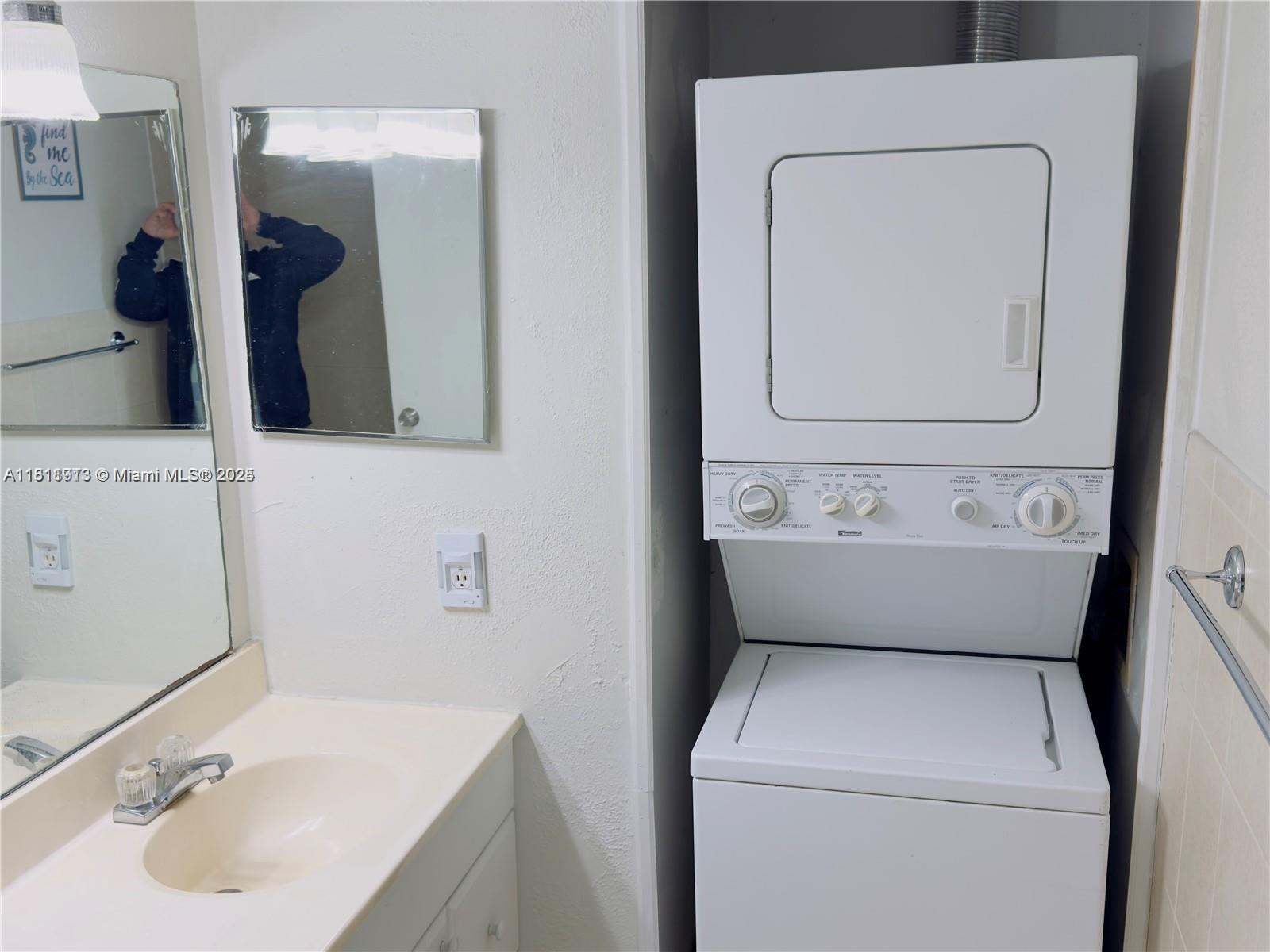 INTERNATIONAL PARK I COND - Residential Lease