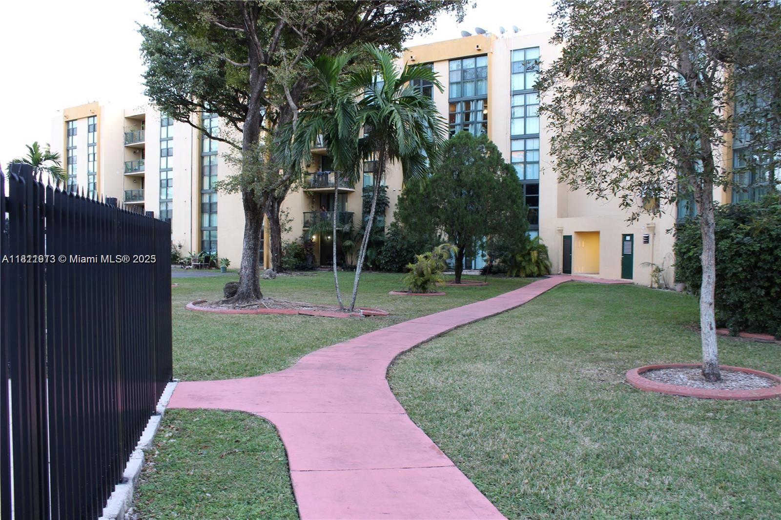 11780 Sw 18th St 303-2, Miami, Broward County, Florida - 2 Bedrooms  
2 Bathrooms - 