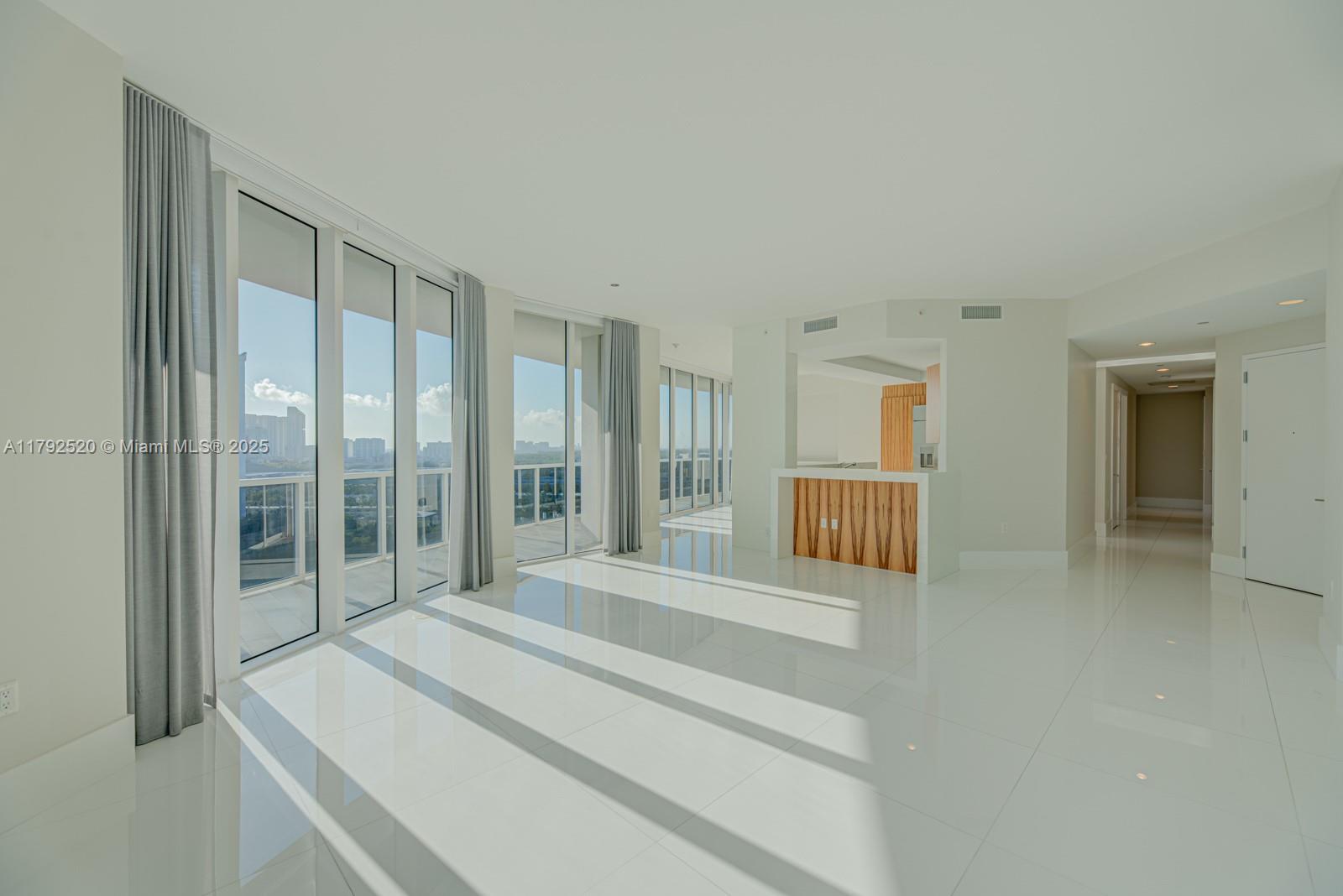 4100 Island Blvd 1402, Aventura, Miami-Dade County, Florida - 3 Bedrooms  
4 Bathrooms - 