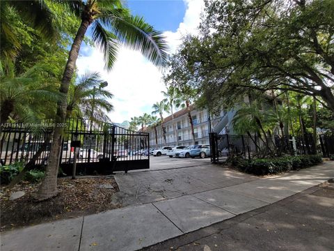 3245 Virginia St 17 Miami FL 33133