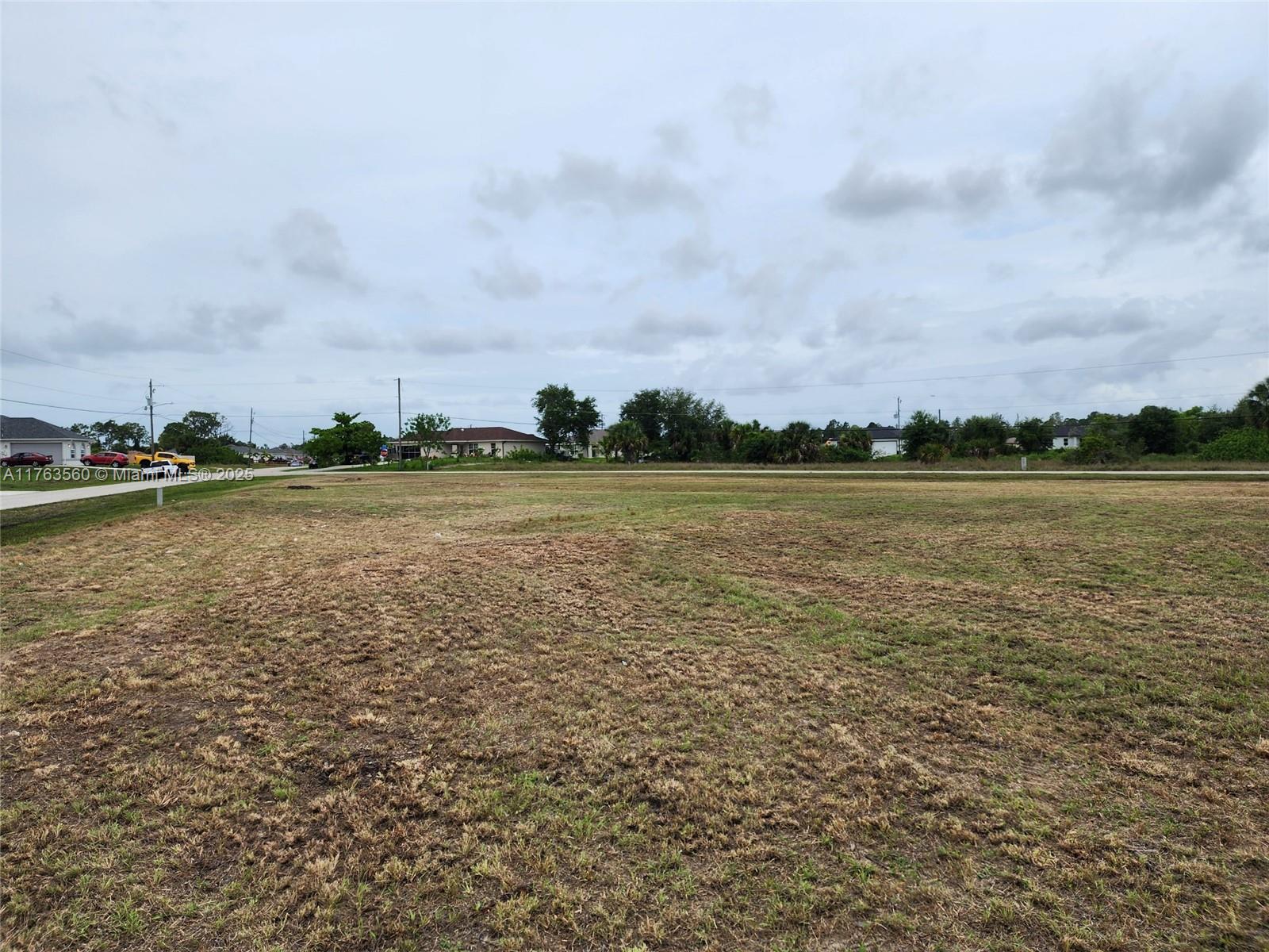 Lee County Unincorporated - Land