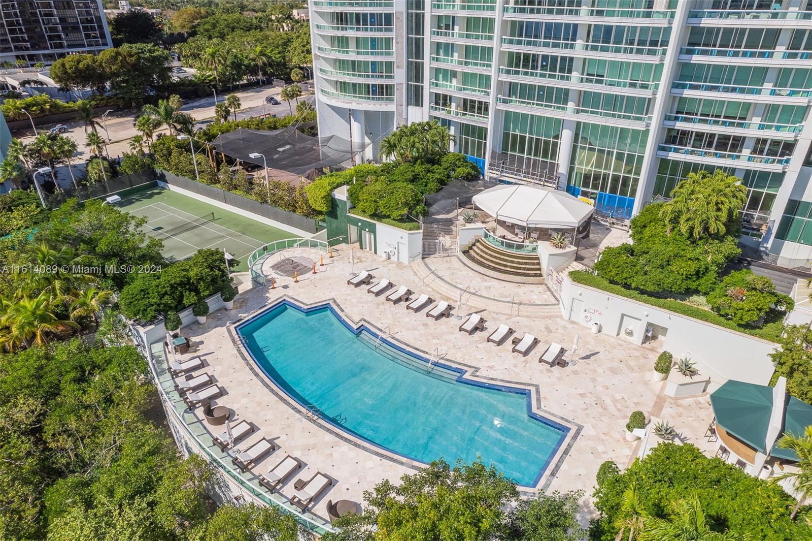 SANTA MARIA CONDO - Residential