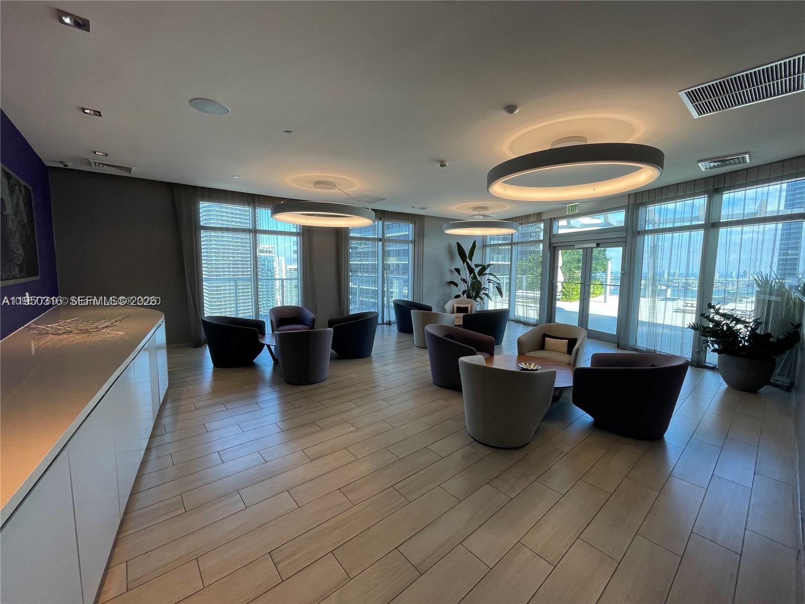 1100 MILLECENTO RESIDENCE - Residential