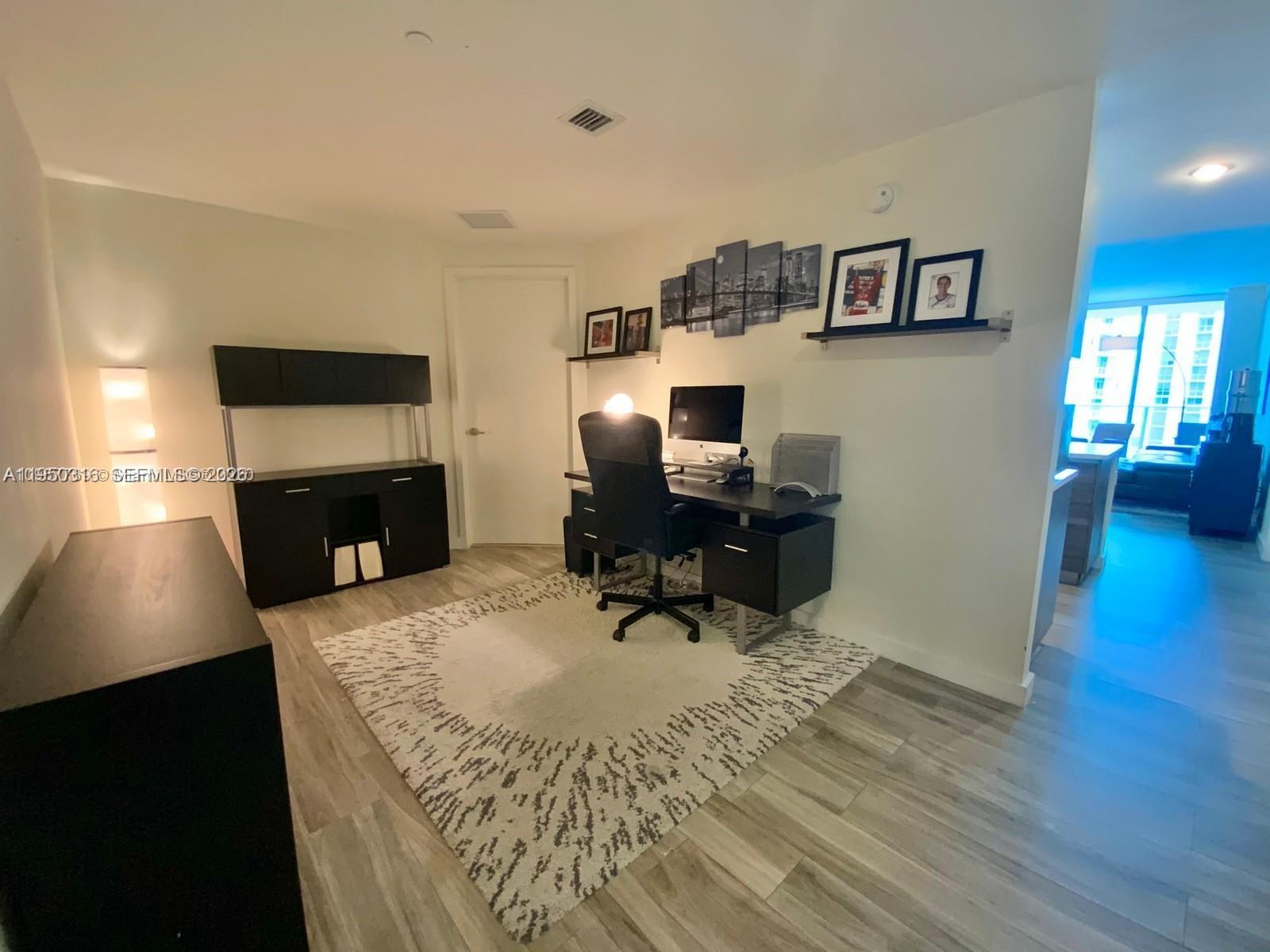 1100 MILLECENTO RESIDENCE - Residential