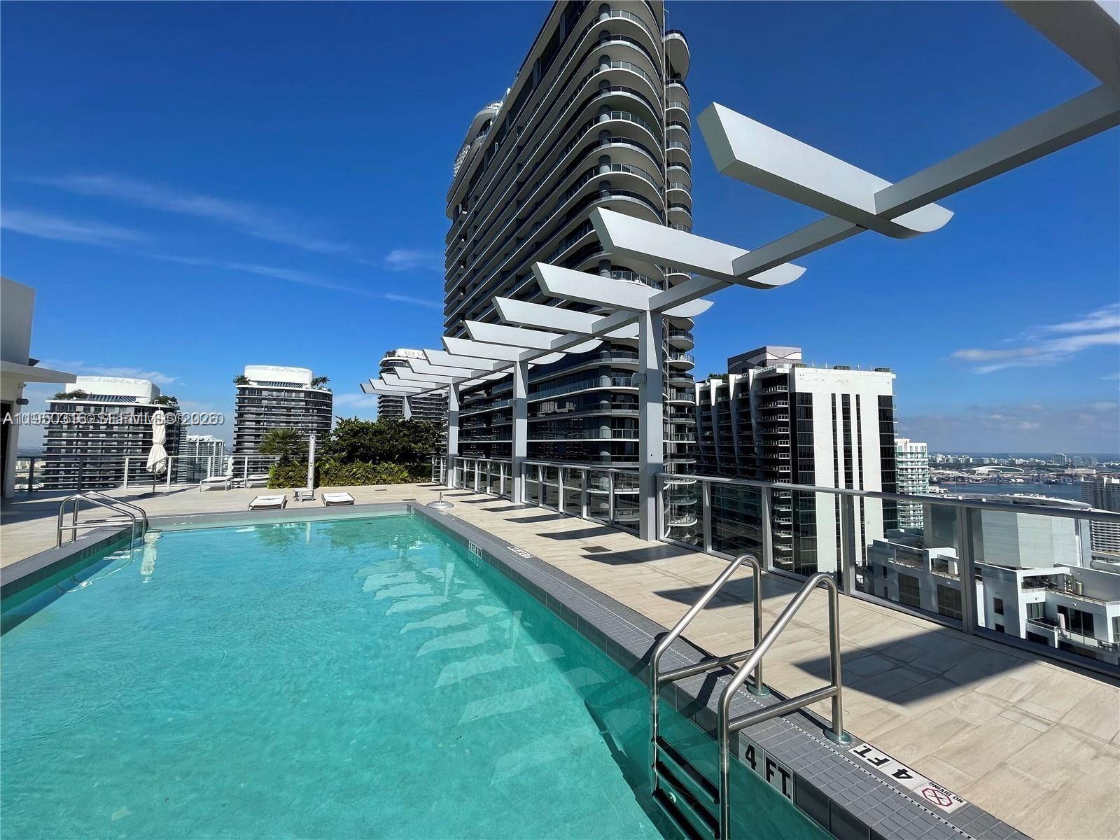 1100 MILLECENTO RESIDENCE - Residential