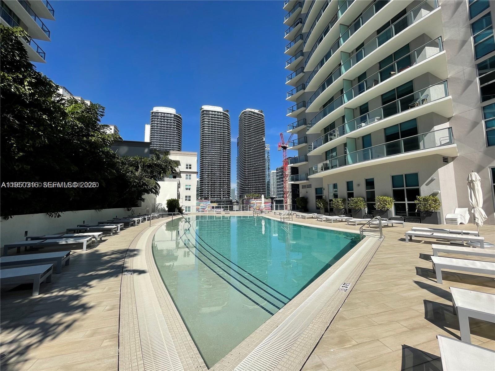 1100 MILLECENTO RESIDENCE - Residential