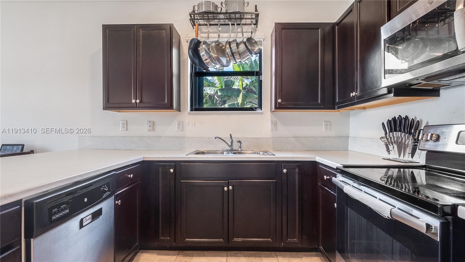 KINGMAN COMMONS - Residential