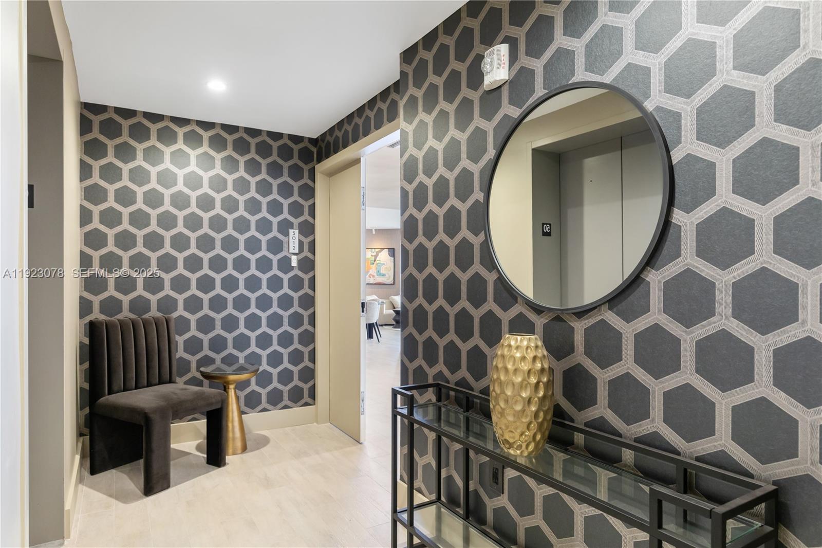 ARIA ON THE BAY CONDO - Residential