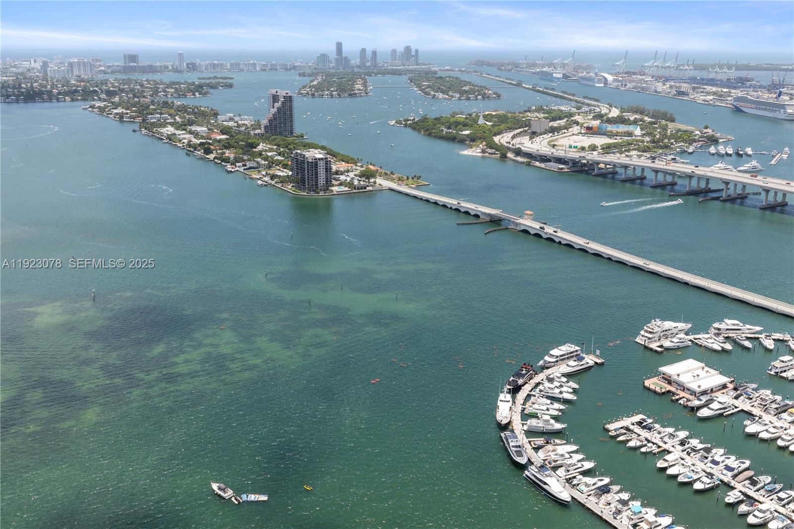 ARIA ON THE BAY CONDO - Residential