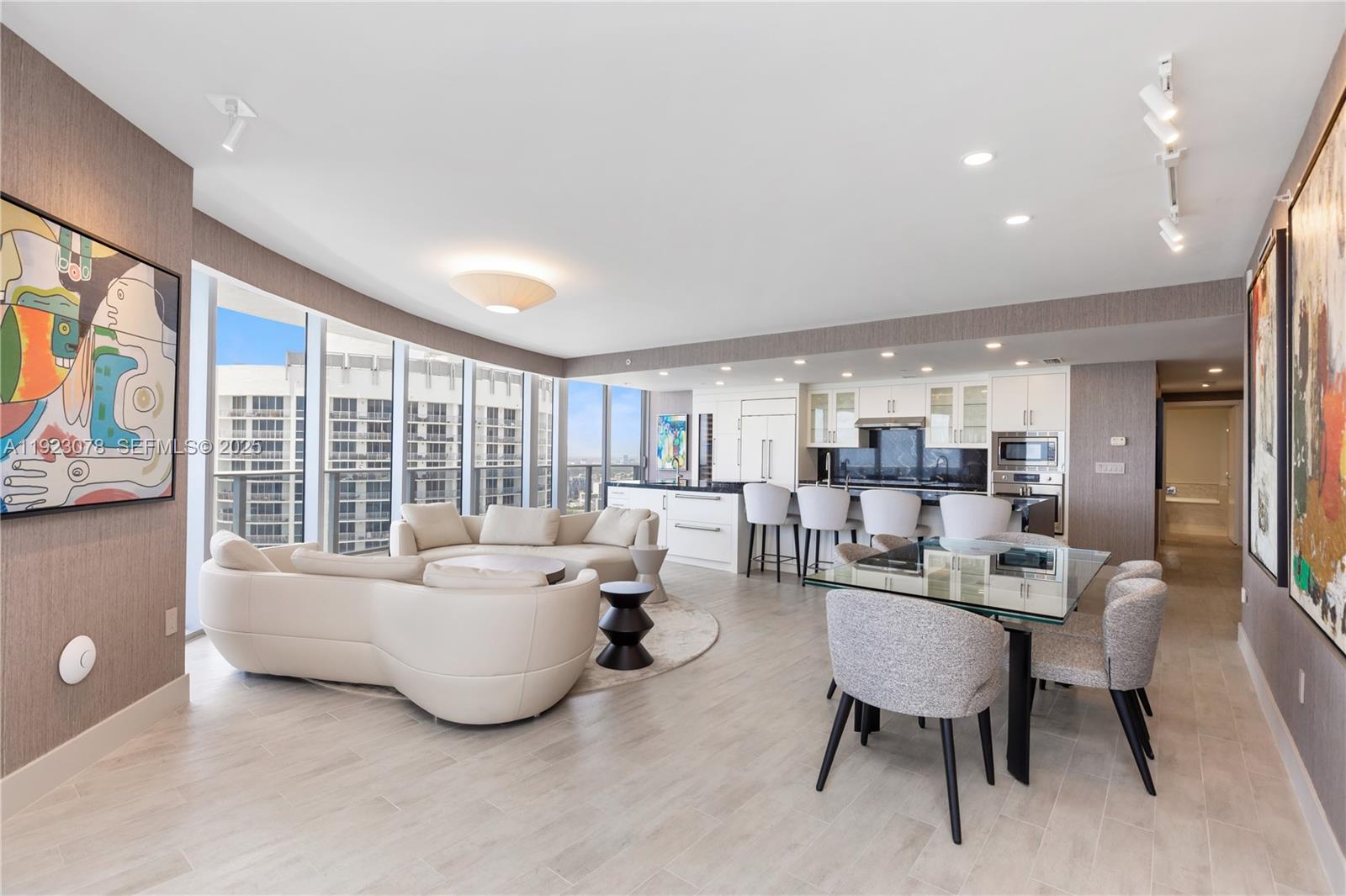 ARIA ON THE BAY CONDO - Residential