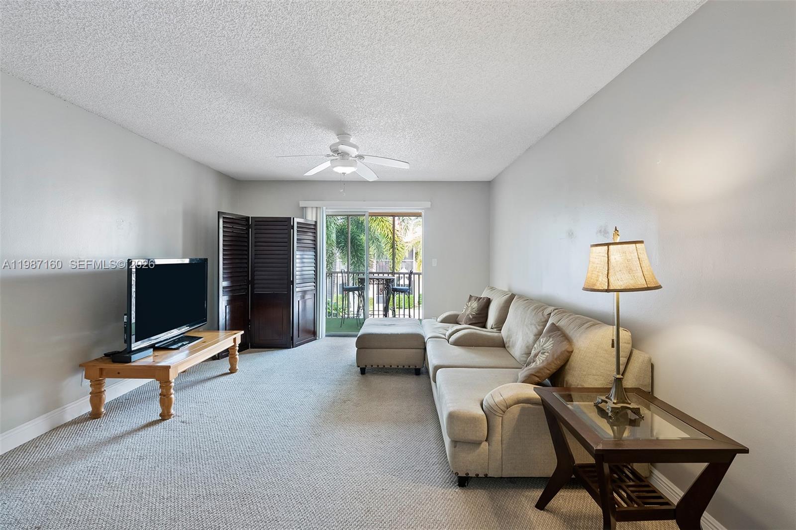 BARCELONA GARDENS 400 CON - Residential Lease