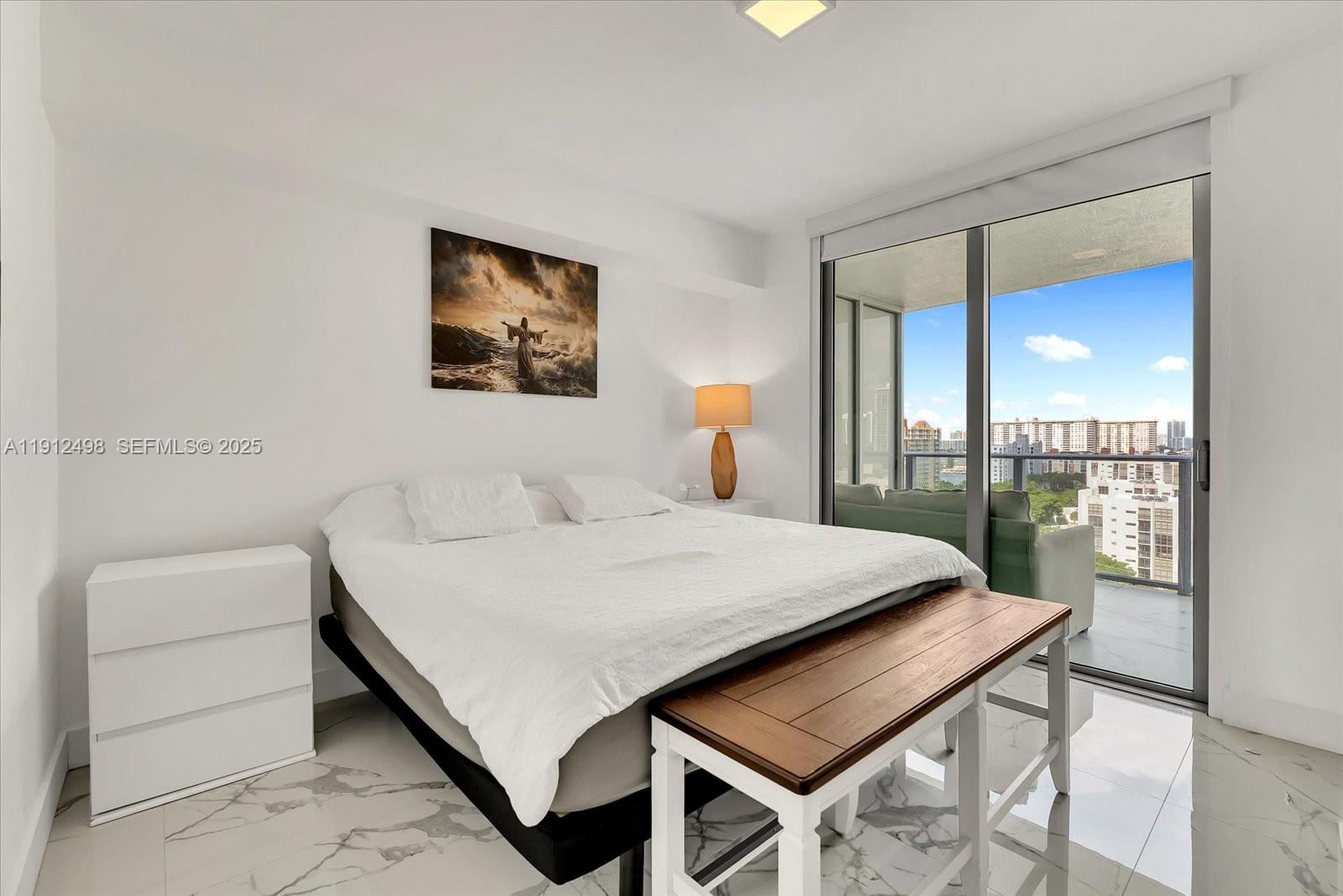 PARQUE TOWERS CONDO - Residential