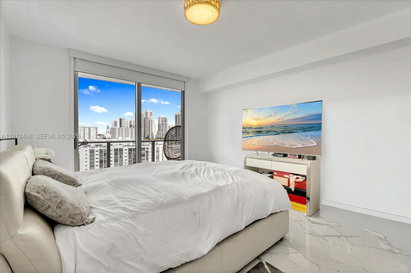 PARQUE TOWERS CONDO - Residential