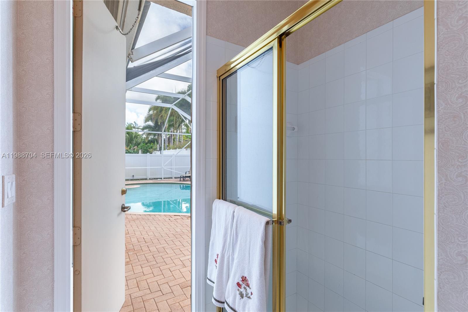 PASADENA AT PEMBROKE SHOR - Residential