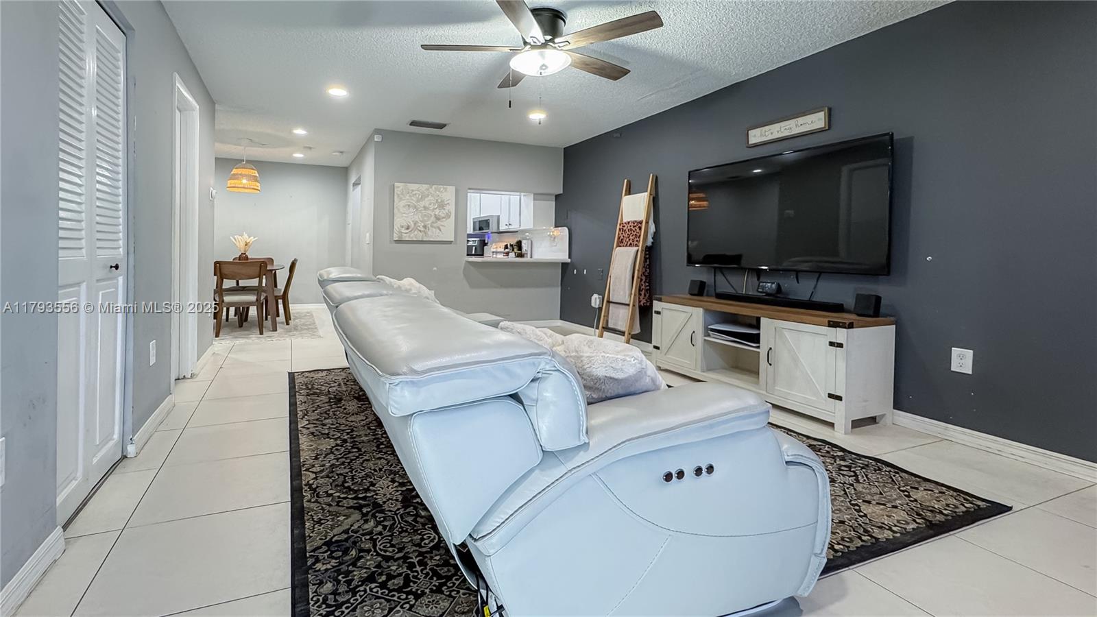 6607 Winfield Blvd A-38
