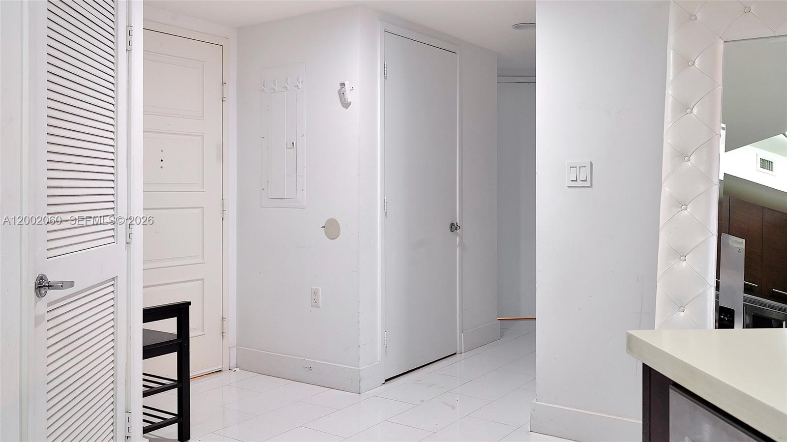 ST TROPEZ ON THE BAY II C - Residential