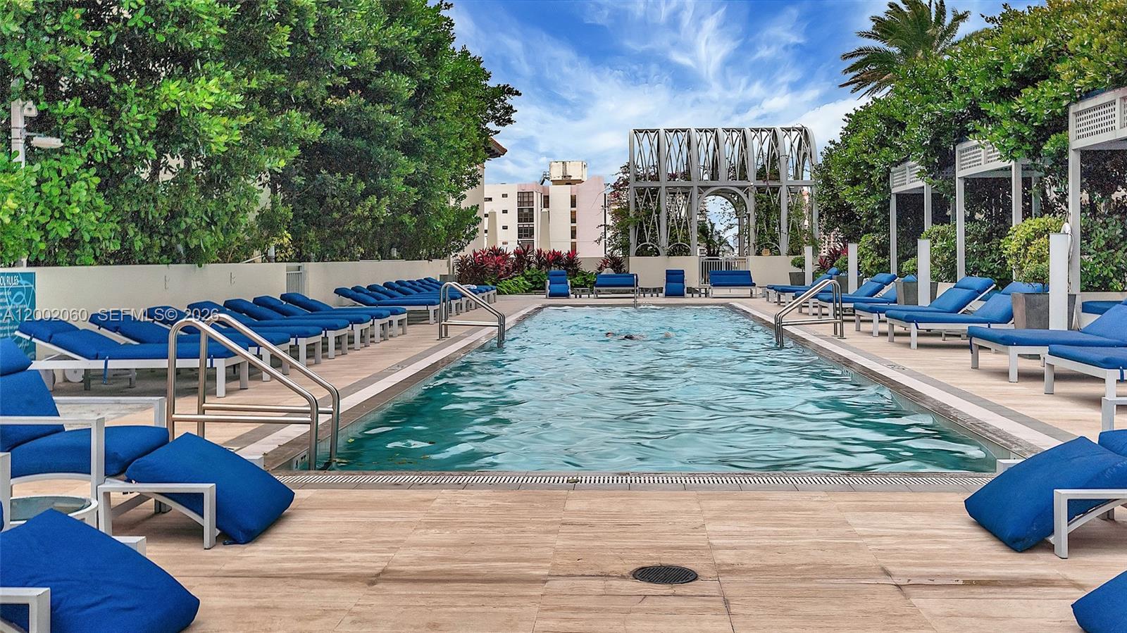 ST TROPEZ ON THE BAY II C - Residential