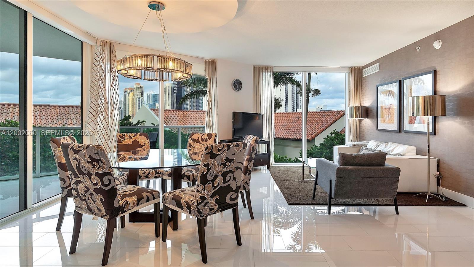 ST TROPEZ ON THE BAY II C - Residential