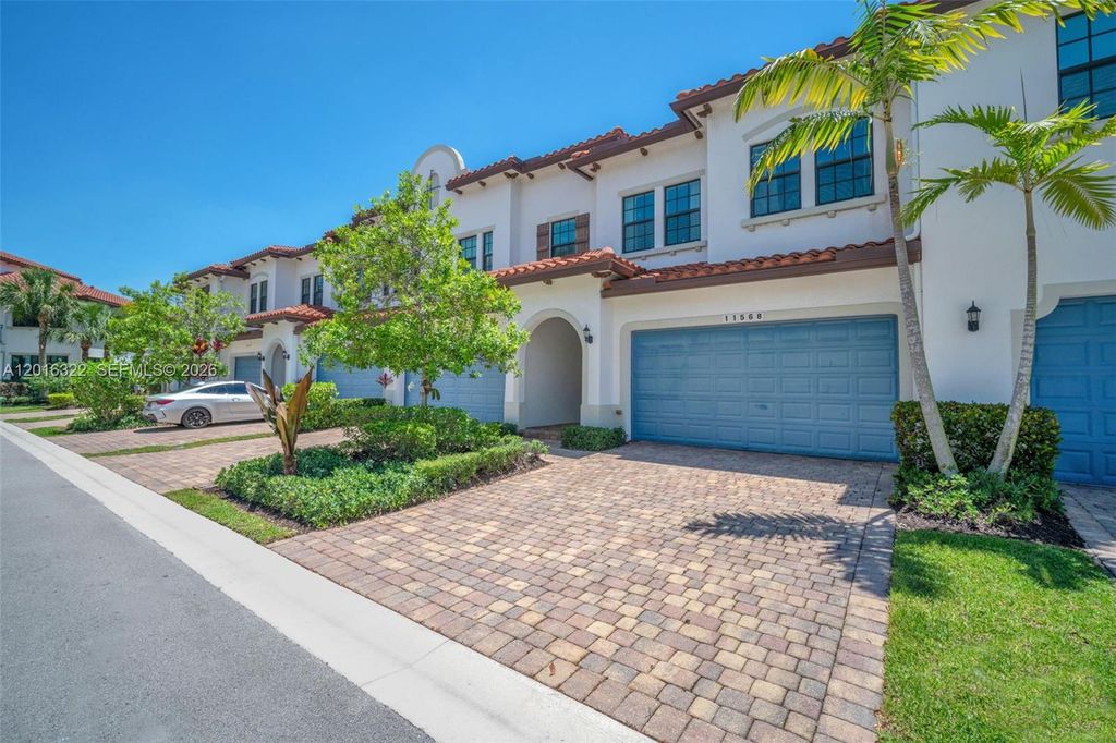 Photo of 11568 SW 13th Ln, Pembroke Pines, FL 33025 (MLS # A12016322)