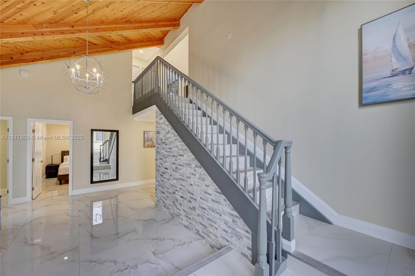 HOLLYWOOD LAKES SECTION - Residential Lease