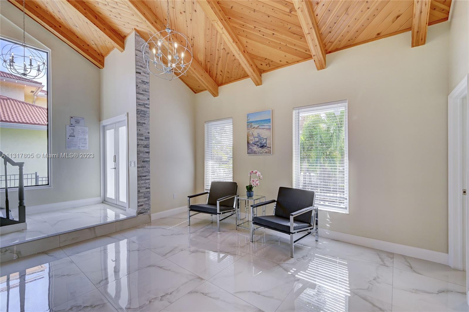 HOLLYWOOD LAKES SECTION - Residential Lease