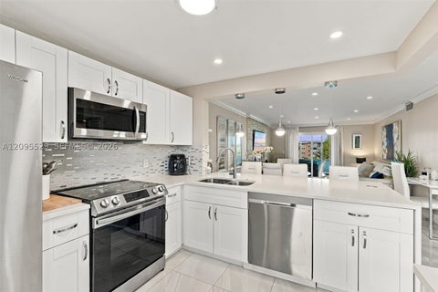 Photo of 2400 NE 1st Ln #3140, Boynton Beach, FL 33435 (MLS # A12095529)