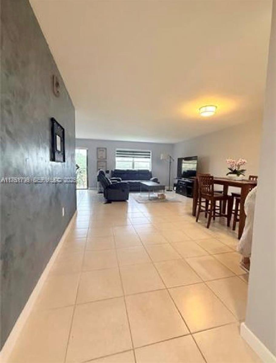 JACARANDA VILLAS NO 2 CON - Residential