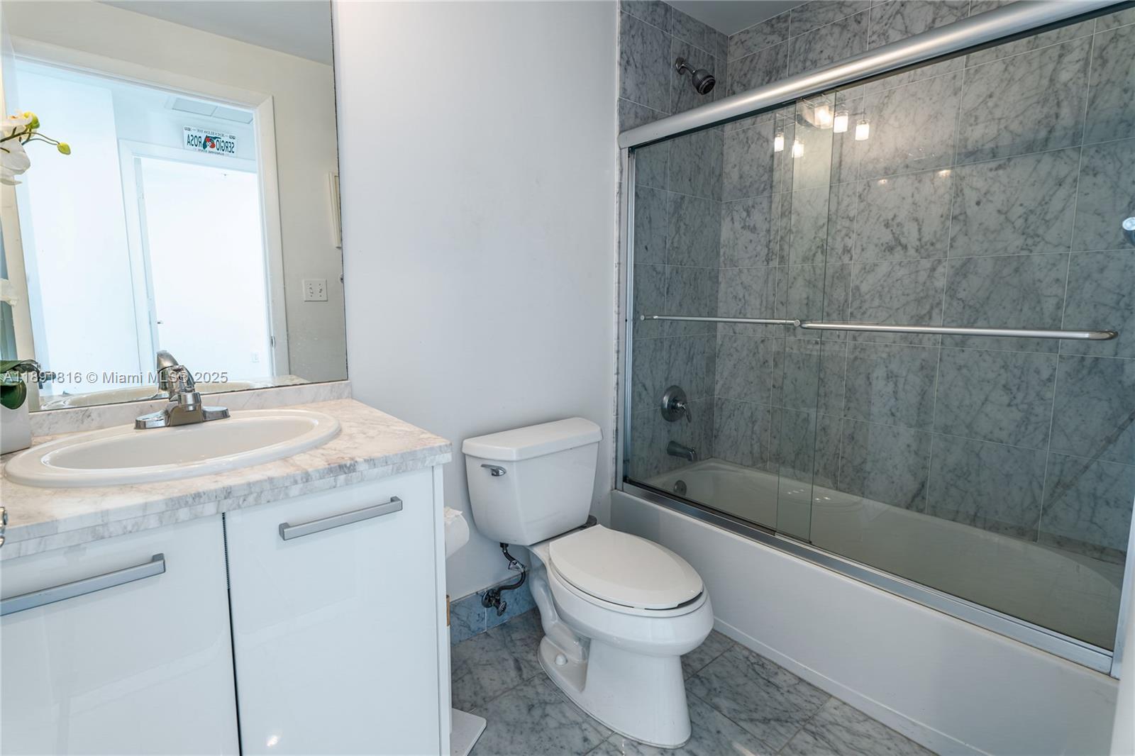 VIZCAYNE SOUTH CONDO - Residential
