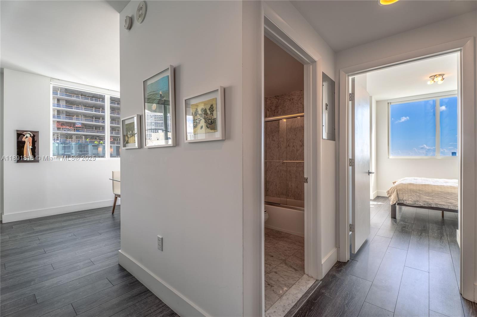 VIZCAYNE SOUTH CONDO - Residential