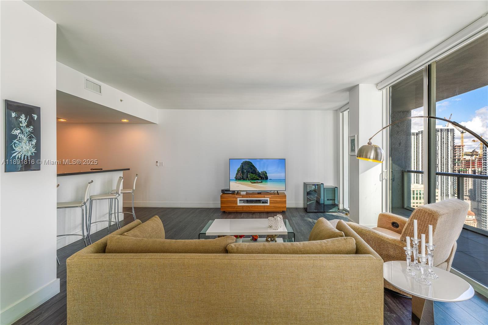 VIZCAYNE SOUTH CONDO - Residential