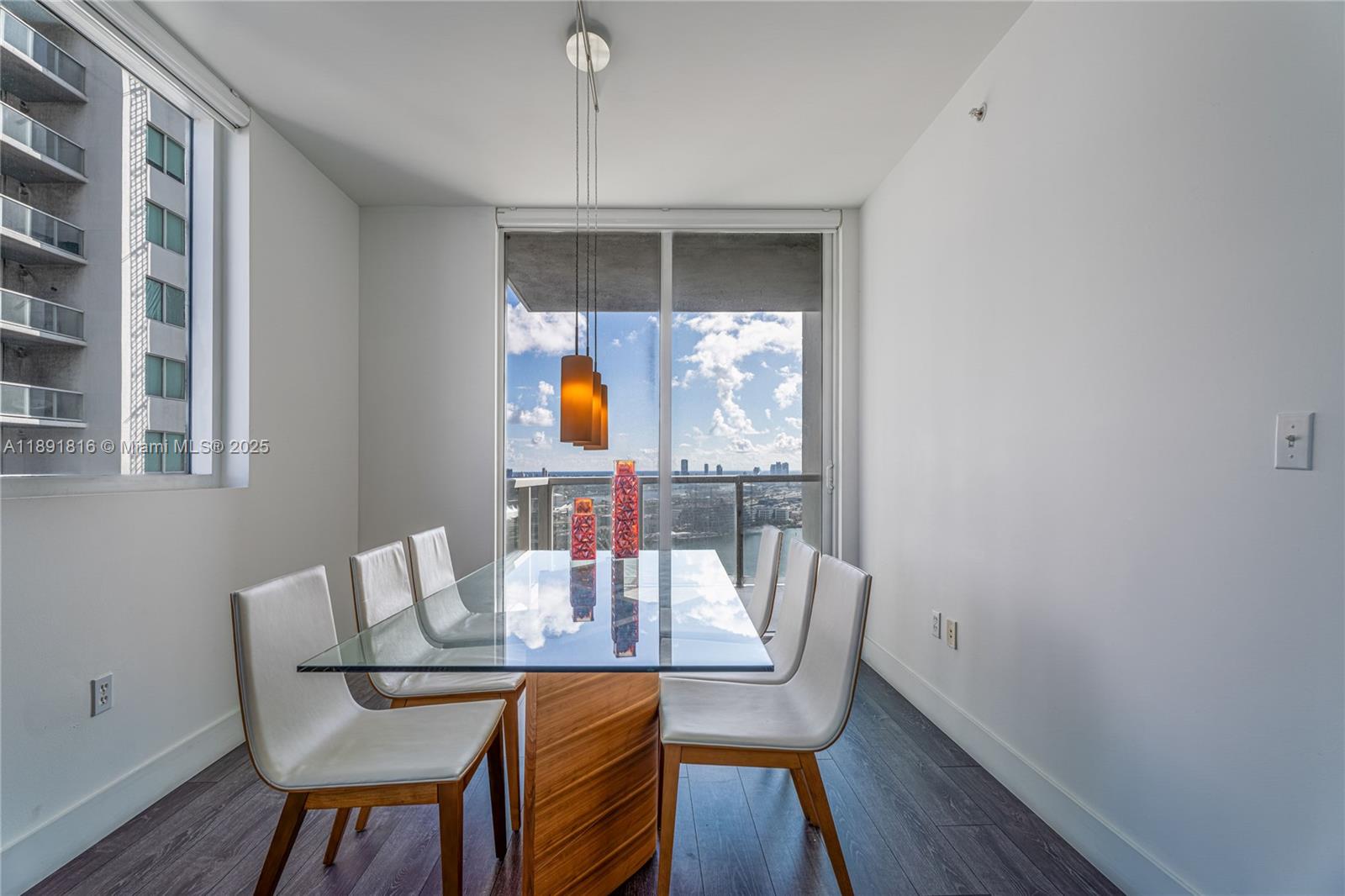 VIZCAYNE SOUTH CONDO - Residential
