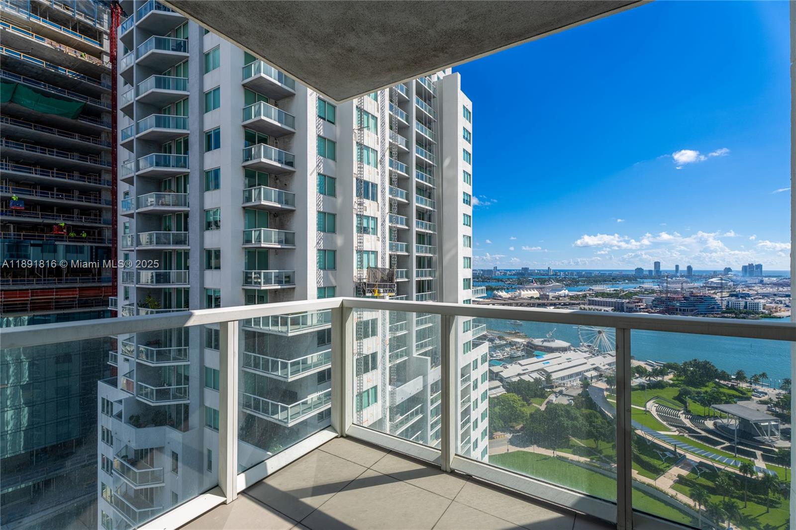 VIZCAYNE SOUTH CONDO - Residential