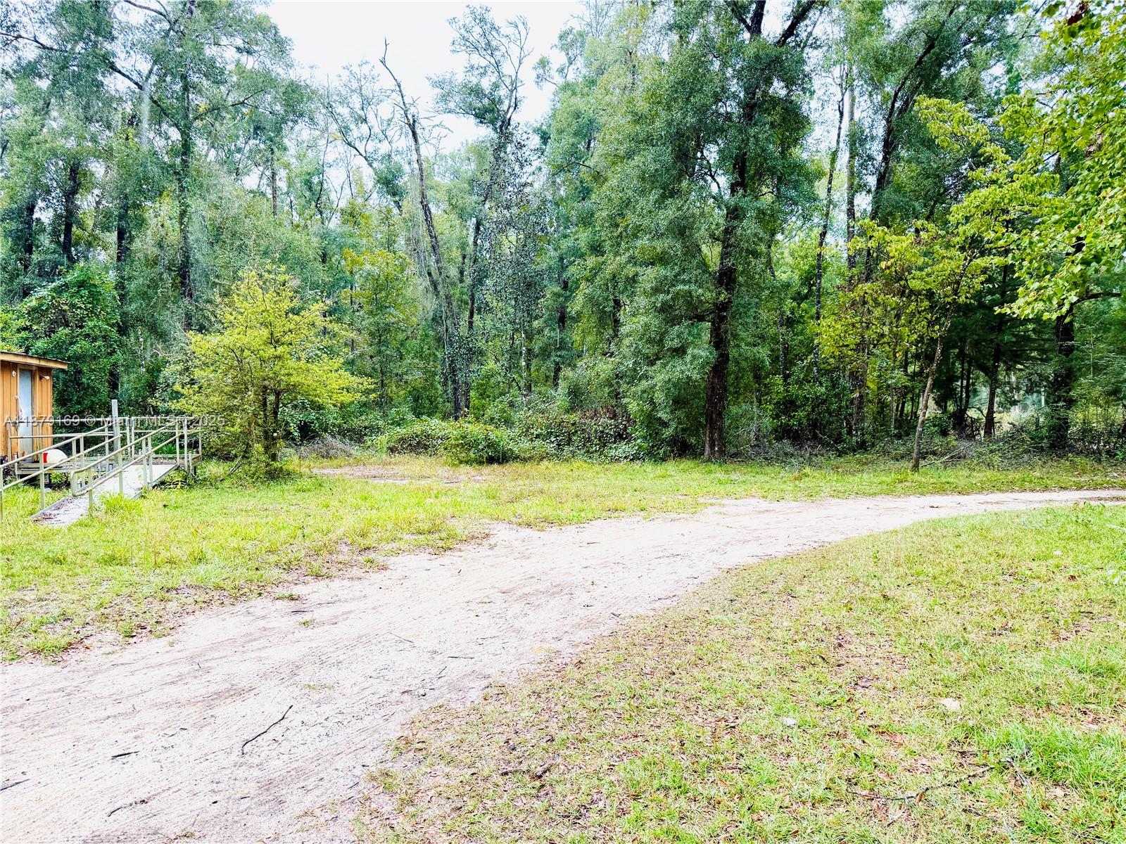 SUWANNEE RIVER RANCHETTES - Residential