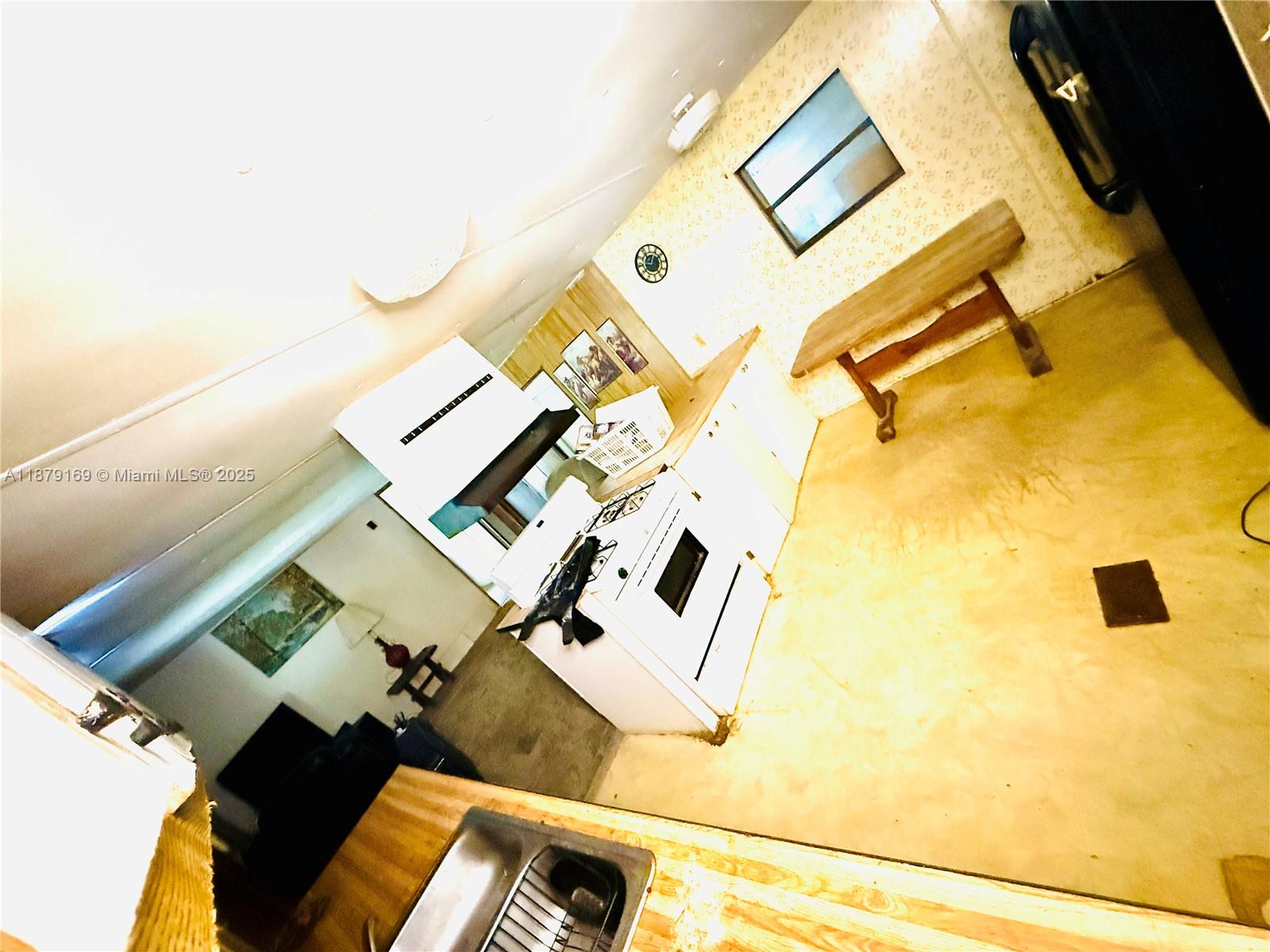 SUWANNEE RIVER RANCHETTES - Residential