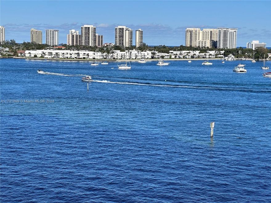 Fantastic views of the Intracoastal Waterway and the Atlantic Ocean. Sip and sit and watch the boat traffic and beautiful sunrises. Wake up every morning in paradise. Close to beautiful beaches, restaurants, shopping, mass transportation and airports. Full amenity building with active social activities.Available short or long term rental