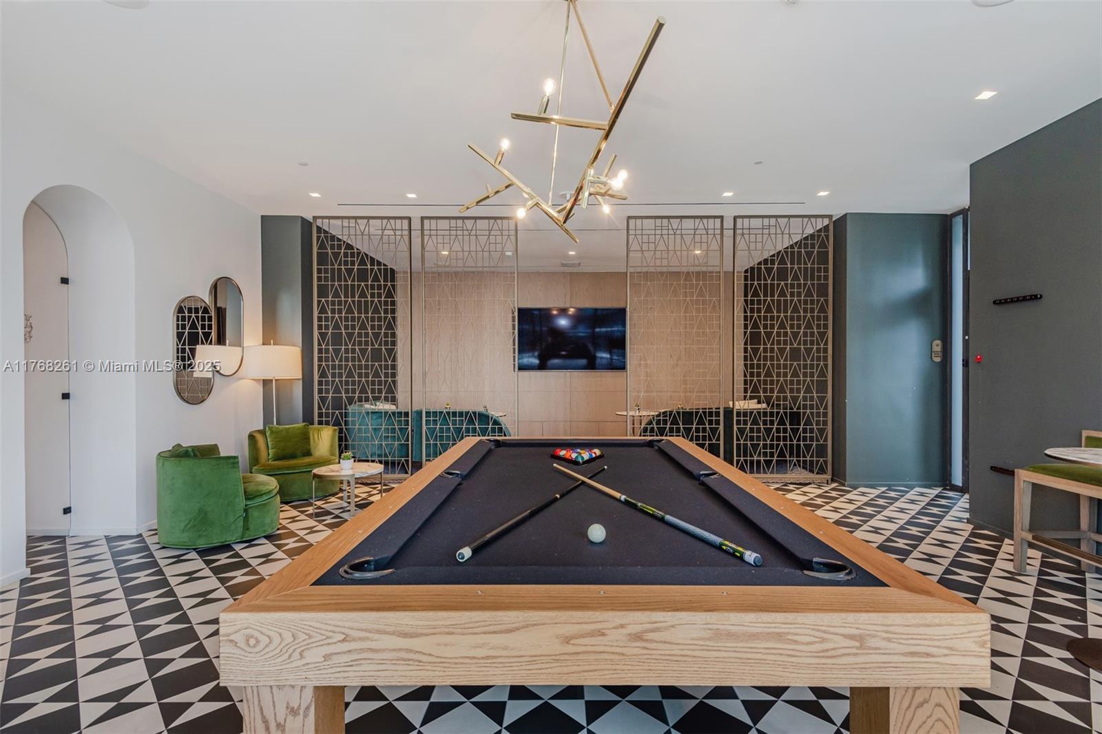 801 SMA RESIDENCES CONDO - Residential