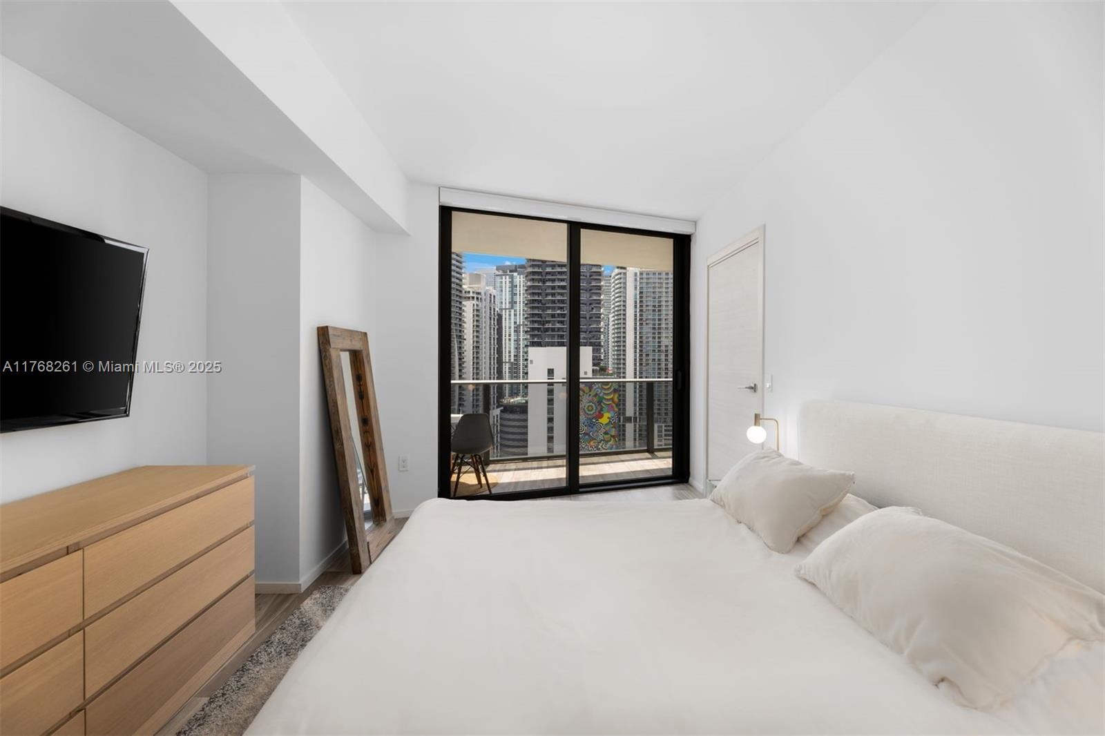 801 SMA RESIDENCES CONDO - Residential