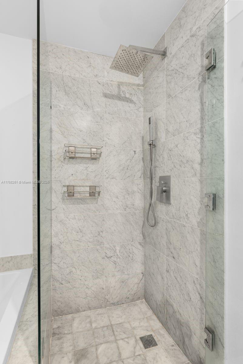 801 SMA RESIDENCES CONDO - Residential