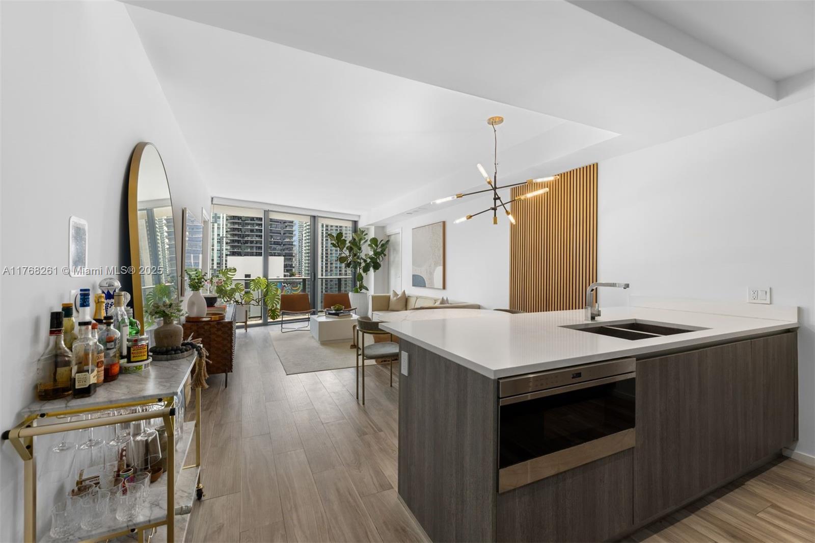 801 SMA RESIDENCES CONDO - Residential
