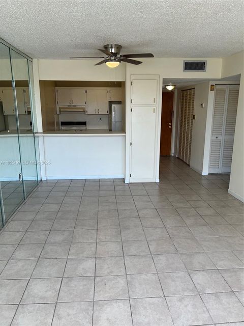 13390 NE 7th Ave 205 North Miami FL 33161
