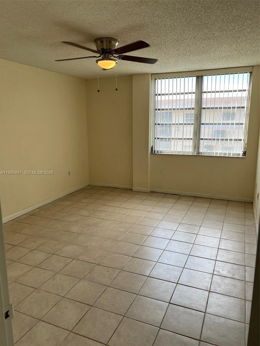 LA CASTELLANA CONDO - Residential