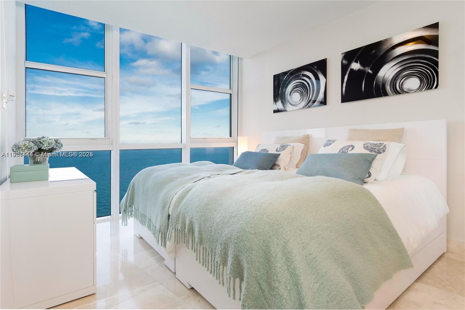 TRUMP ROYALE CONDO - Residential